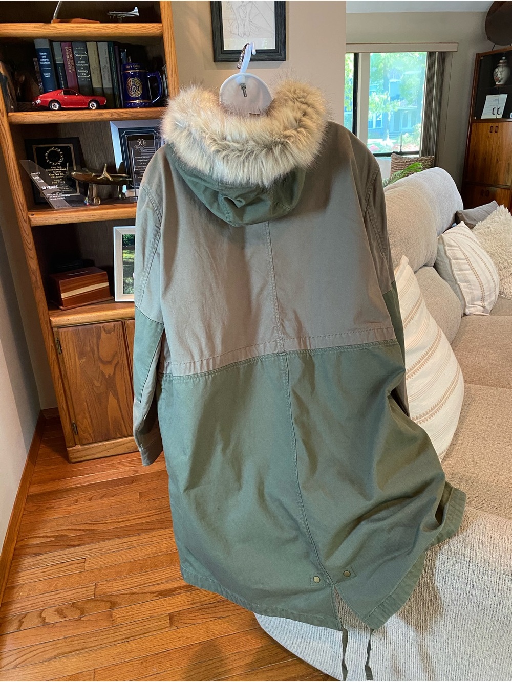 GAP Hooded Trench Coat with Faux-Fur Trim - Picture 4 of 5